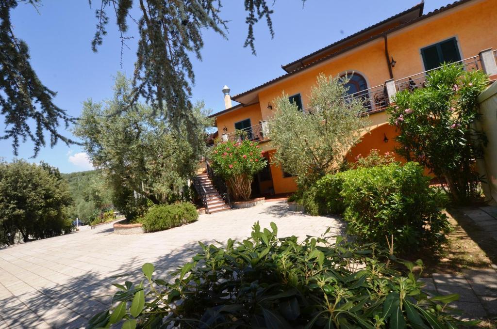 Poggio Degli Olivi 3*