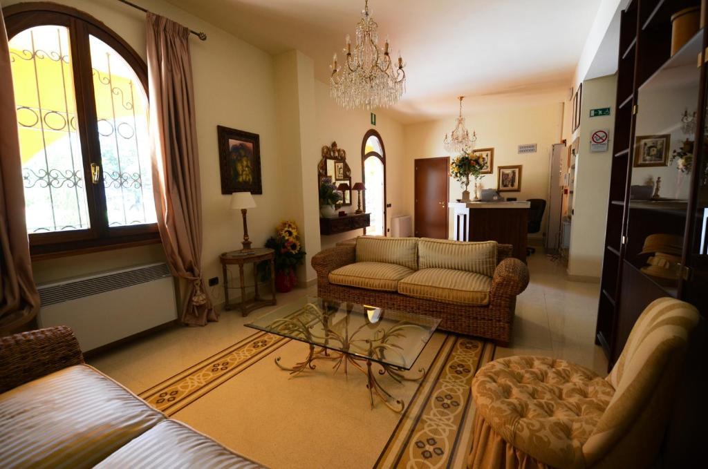 Poggio Degli Olivi 3*